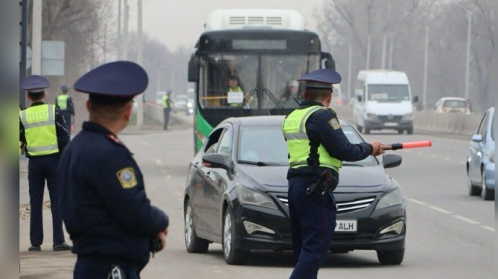 ГУОБДД проверяет страховые полиса транспортных средств с иностранными номерами