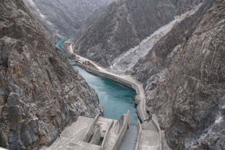 Объем воды в Токтогульском водохранилище на сегодня составил 8,7 млрд кубометров