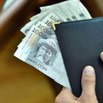 Среднемесячная заработная плата одного работника составила $451,6