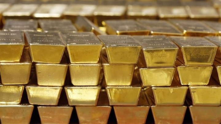 За 4 месяца Нацбанк продал прошлогодний годовой объем золотых мерных слитков