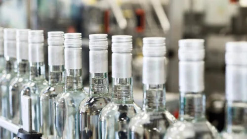 В I квартале Кыргызстан начал продавать крепкие спиртные напитки в Казахстан почти в 8 раз дороже, чем годом ранее 