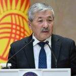 Адылбек Касымалиев поздравил финансистов с профессиональным праздником