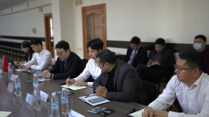 3f0c889e6bfca44d36257587112a27bb