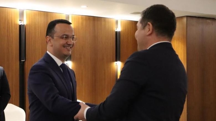 86d8ab168be8fccc212d1fe7cb6e03e5