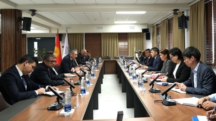 b06dbb3a3c53314fe596368cc98f376d