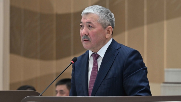 6429edca6a280b8b948eced2561552a3