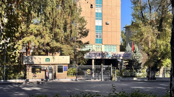 37f0b181c2ba798c1dae25e37fccf9b4