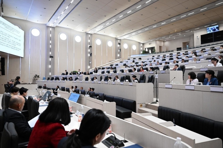 52eef10dfd3a53d64de7bbf261372010