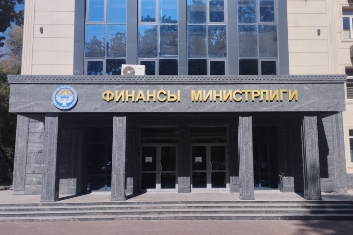 6522b6bae7770219bbf4ac226763f7f5